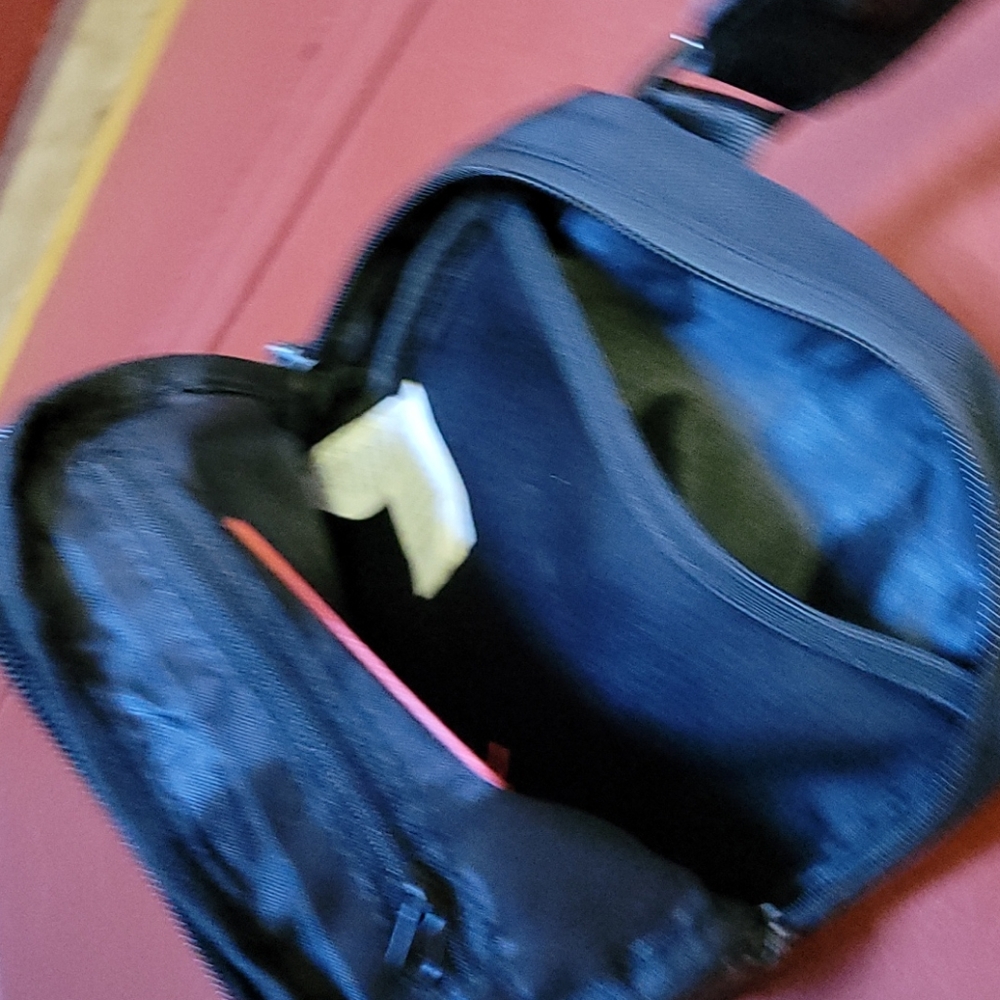 SPRAYGROUND SHOULDER BAG ๐ - Picture 15 of 16
